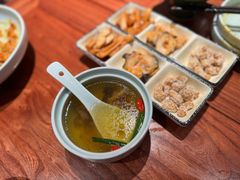 -裕兴记•蟹黄面馆(人民广场店)