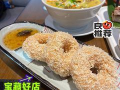 炸虾饼配泰国梅子酱-帕蓝·暹罗料理(大学路店)