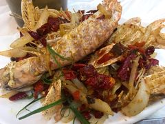 -覃记海鲜美食餐厅