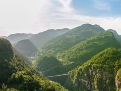 -蝶舞清江·恩施地心谷景区