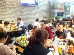 -巴四老城区炭火蛙锅(张江店)