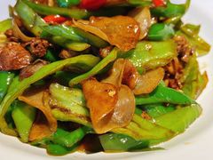 青椒肉丝-额娘·春饼烤鸭(怀特店)
