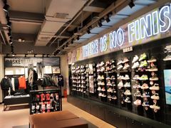 -NIKE(虹悦城店)