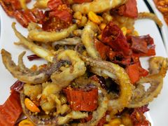 脆椒辣鱿鱼-兴国苑酒店