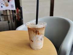 -瑞幸咖啡(绿地新都会9号楼店)