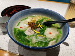 鲜花汆肉米线-云尊府云南菜(华宇购物中心店)