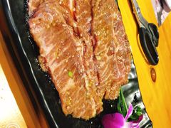 秘制梅花肉-唯成•韩国炭火烤肉 유성고기