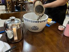 -胡须哥网红竹筒菜