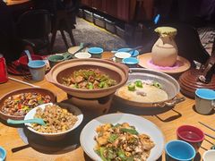灶膛罐罐牛腩-吃饭皇帝大土家民族菜(正大广场店)