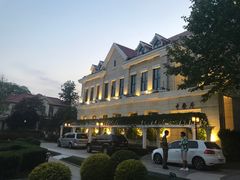 -起士林西餐厅(东经路店)