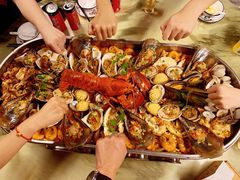 -东记炭炉·海鲜鸡煲(龙华店)