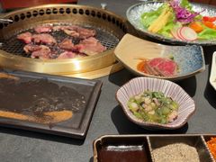 -铭牛烧肉·和牛海鲜自助(高新月牙湖店)