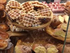 -巴黎贝甜(大宁国际商业广场店)