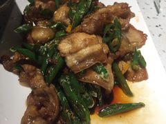 -兔行天下-鸿鹤鲜锅兔(中海国际店)