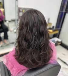 -东方美妍小鹏造型