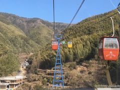-浙东第一尖雪山欢乐谷