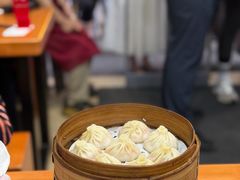-莱莱小笼·乔艾