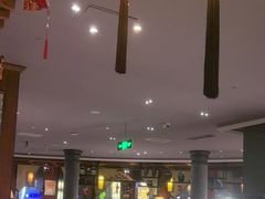 -八府香鸭·啫啫煲(华山路店)