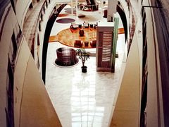 -上海滴水湖皇冠假日酒店
