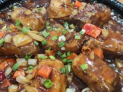 -临街徽菜馆·正宗黄山味