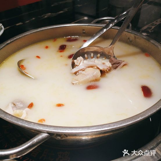 九品轩猪肚鸡(五岭店)