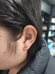 -龙之吻专业刺青·手工耳洞·纹身去色
