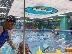 -Swim斯卫姆国际儿童游泳中心(红博中央公园店)