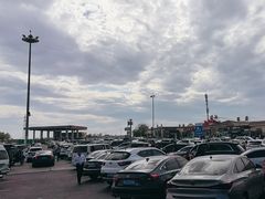 -凌海服务区-停车场
