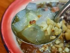 冰粉-爆炸头阿姨小四川正宗川味小吃(无任何分店)