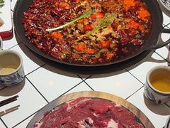 -旧街市鲜货老火锅(大光路店)