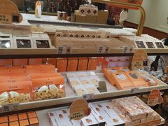 -沪上阿姨·臻选茶饮(上海环球港店)