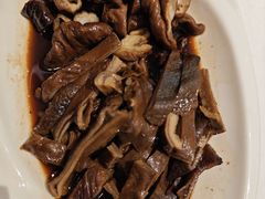 老卤肥肠拼猪肚-江城小馆陕南妈妈菜·全球旅行餐厅(钟楼店)