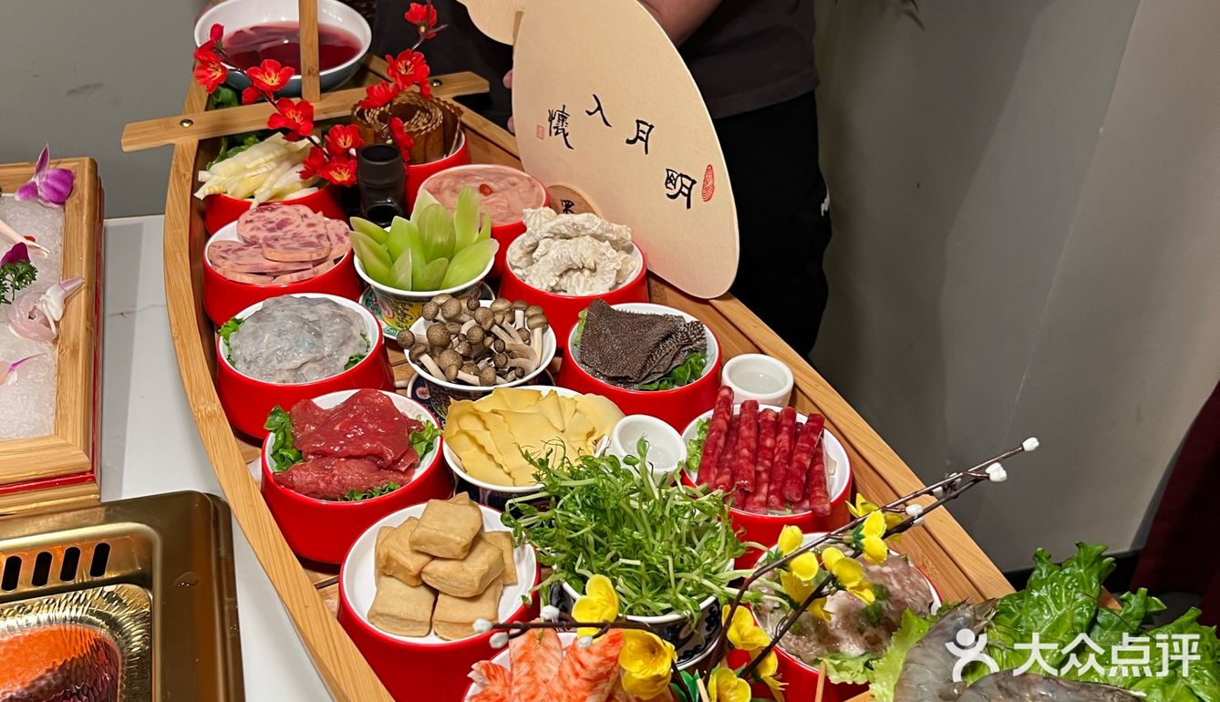 谁敢信❗️一条木舟载满我爱吃的，是什么体验