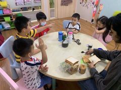 -i2青少儿英语(爱加星悦荟店)