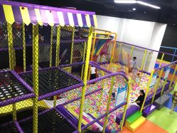 -蹦贝运动中心·蹦床·攀岩·闯关(龙岗店)