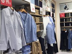 店内环境-优衣库(广州天河领展广场店)