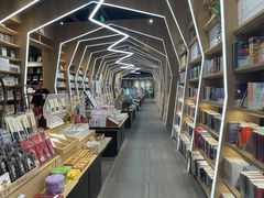 -覔书店(壹方城店)