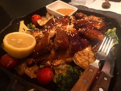 来龙里秘制考鸡-来龙里 精致 东南亚餐室(万象城店)