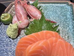 -铭牛烧肉·和牛海鲜自助(高新月牙湖店)