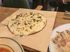 -玛格萝妮比萨屋(四平店)