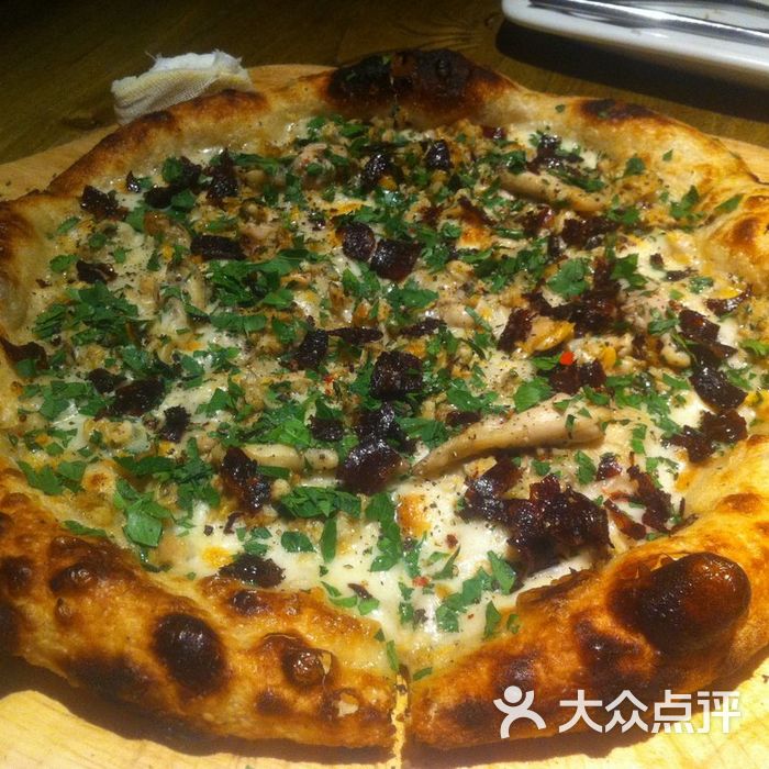 蛤蜊蛏子披萨1