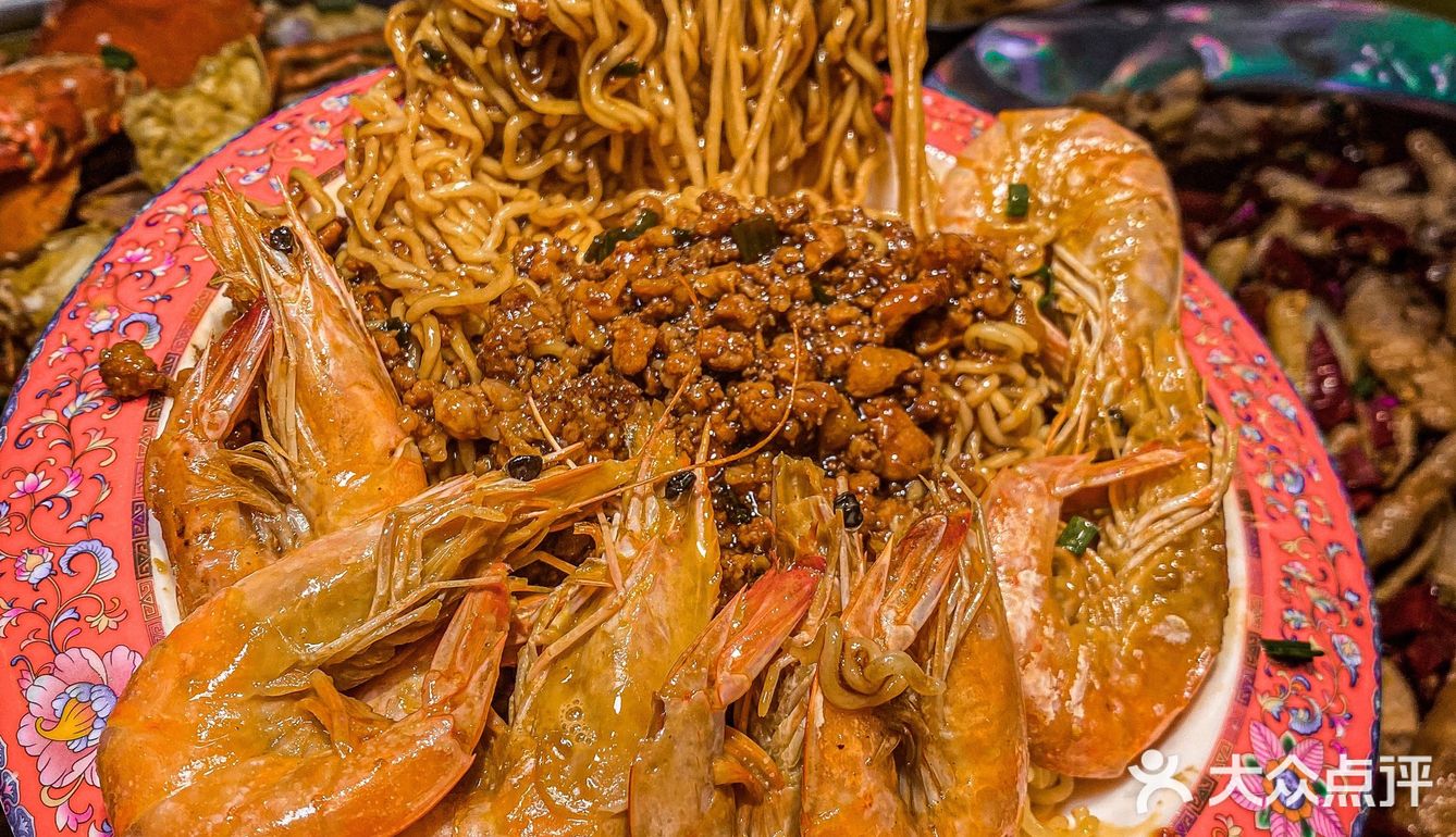 闹市里的虾蟹鲜锅🔥又背着我们偷偷上新