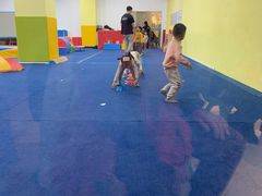 -蜩动儿童运动成长馆(恒生万鹂广场店)