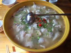 -严记小天府酸菜鱼(西四路店)