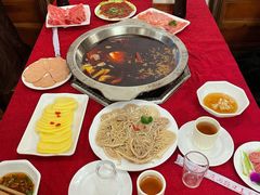 -山城年华老火锅(玉林店)