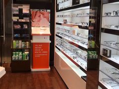 -LensCrafters亮视点·OAKLEY精选(静安嘉里中心店)