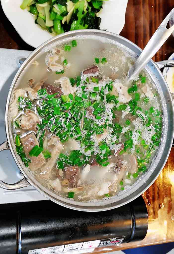 李记羊肉馆(庄行店)-"算上今年是第三年去了,感觉环境一年比一年.