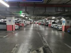 -中山公园-龙之梦停车场