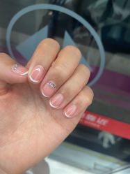 -悦指间美甲美睫