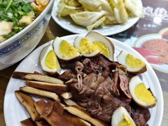 -天发芽·何记葫芦头泡馍·传统小吃(报恩寺街店)